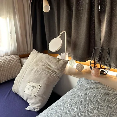 Blockhutte Mit Wohnwagen Direkt Am Bikepark Und Skilift Campsite *